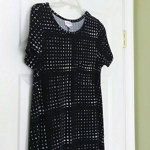 Lularoe B&W Carly XS